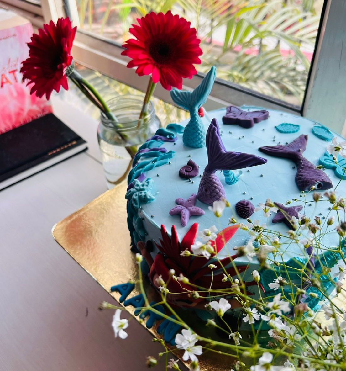 NowNest_customised_mermaid_cake
